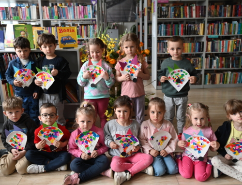 “Czerwony kapturek”, kamishibai oraz zaczarowany wilk, czyli zajęcia w bibliotece – na wesoło!!!