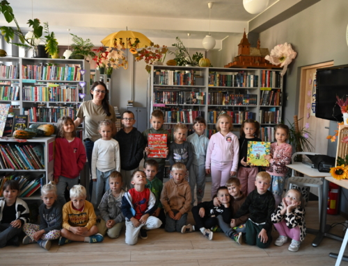 Przedszkolaki odwiedzają bibliotekę!!!